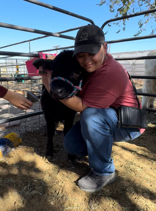 25 Minute Private Cow Cuddle Experience