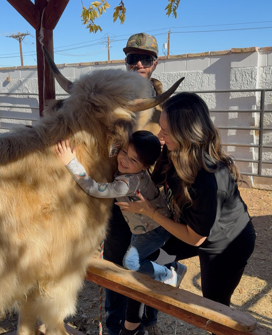 The Signature Cuddle - A 50 Minute Private Cow Cuddle Experience (Per Experience Up to 6 people) (SOLD OUT)